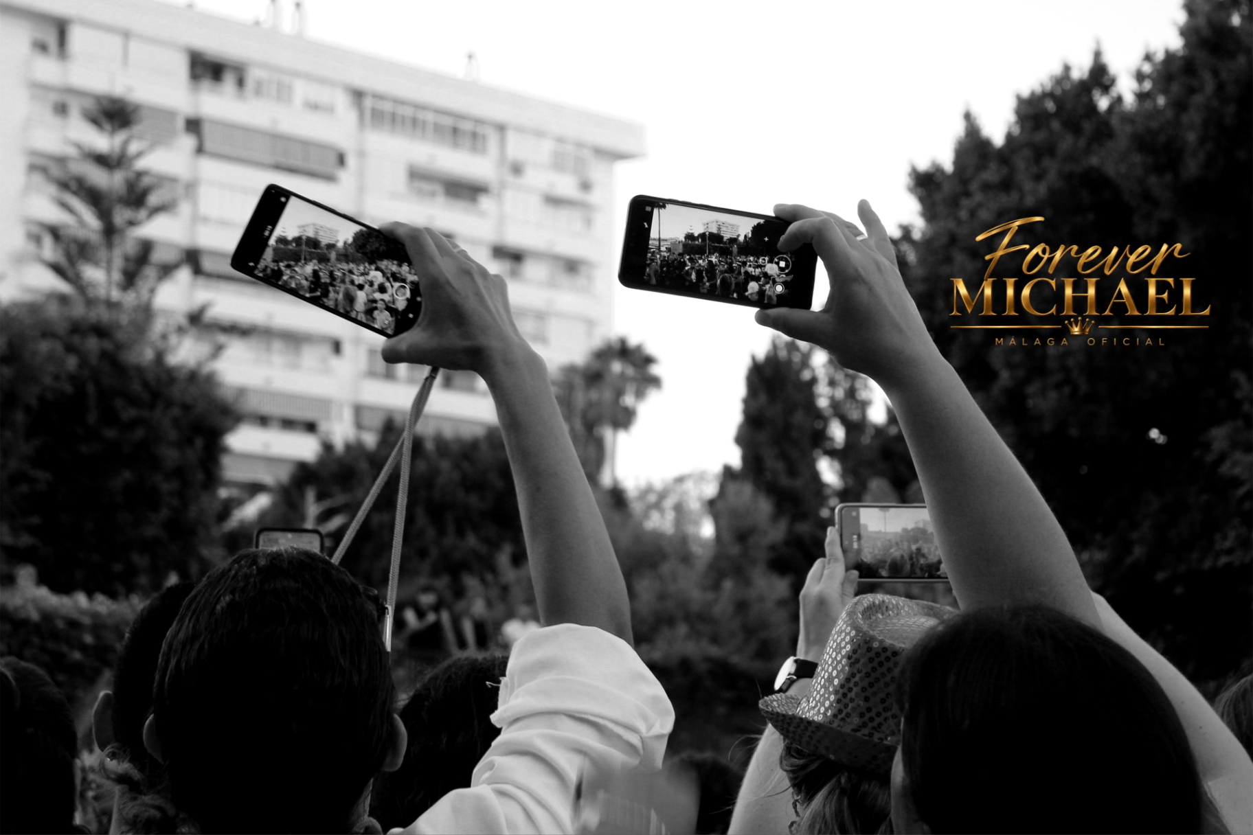 El publico grabando un momento de Neverland Party